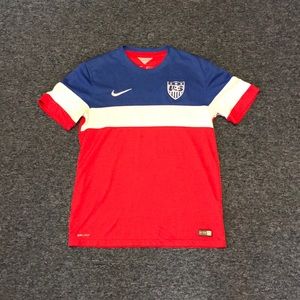 Men’s medium US soccer jersey